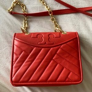 Red tory burch bag